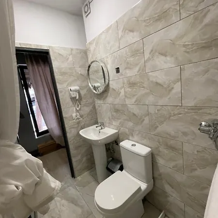 Bed & Breakfast Destinacion Tirana